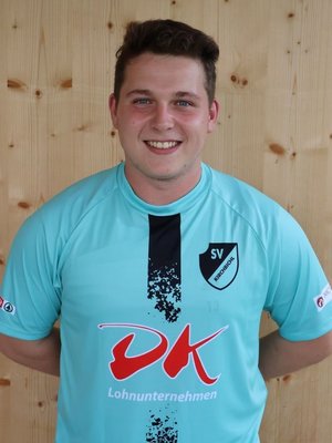 Maxi Mairhofer